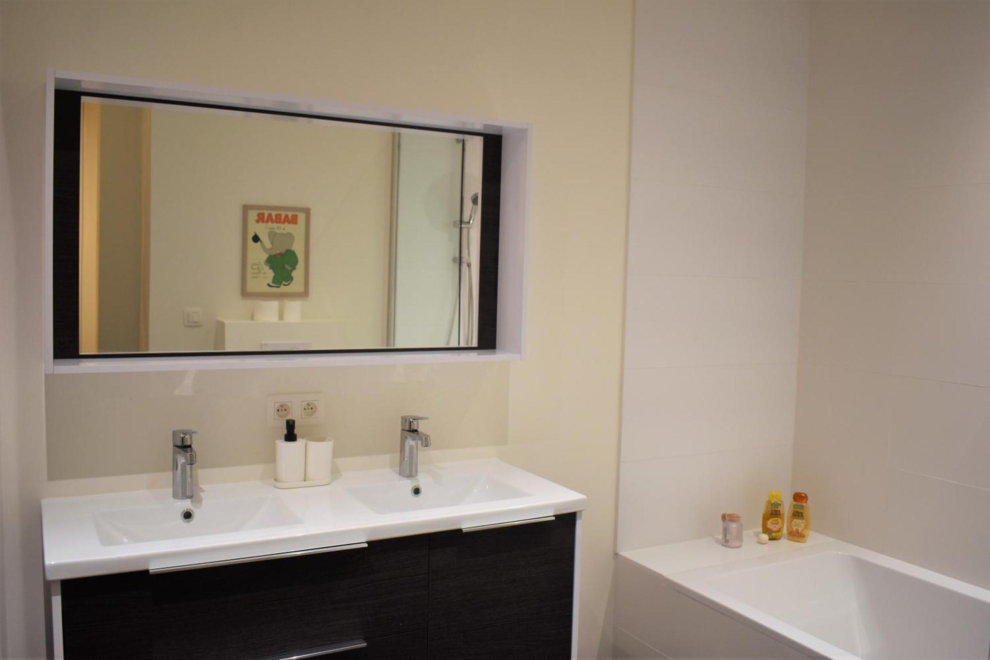 Luxury 2 Bedroom - Antwerp City Centre エクステリア 写真